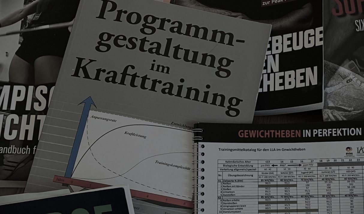 Autoregulation vs Percentage-Based Programming in Powerlifting: A Brief Critical Review